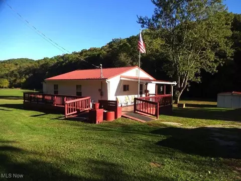 1281 Seaman Frk, Reedy, WV 25270