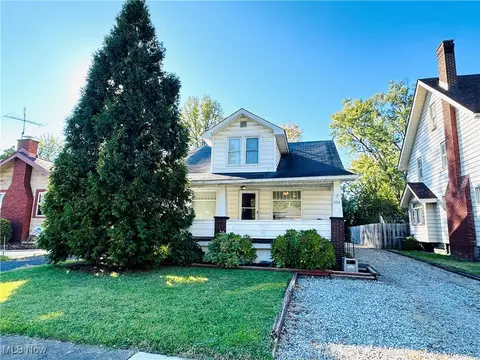 438 Kenilworth Ave SE, Warren, OH 44483