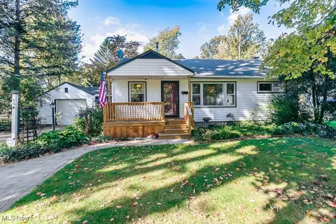 154 Arlington Ave, Painesville, OH 44077