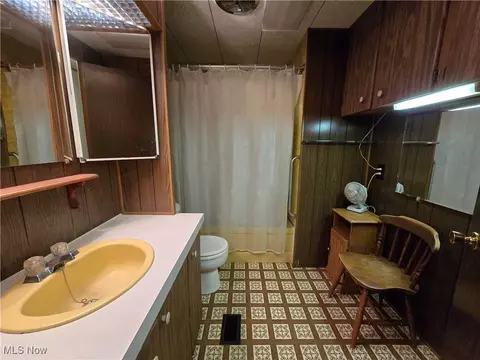 2424 Harbor Ave, Ashtabula, OH 44004 photo 21