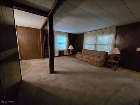 2424 Harbor Ave, Ashtabula, OH 44004 photo 9