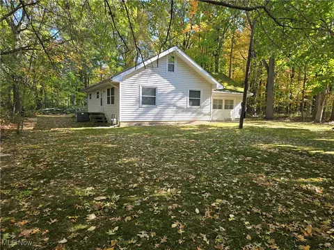 2424 Harbor Ave, Ashtabula, OH 44004 photo 4