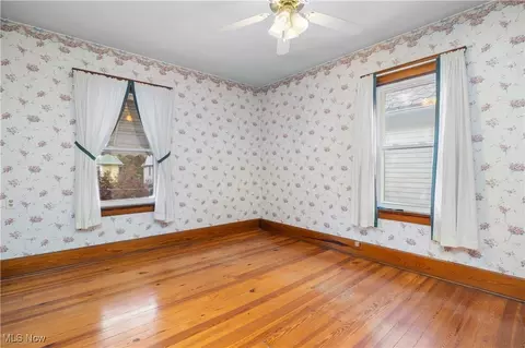 Bedroom - 120 Charles Ct, Elyria, OH 44035 photo 5 of 10