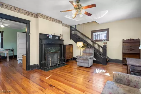 Living - 120 Charles Ct, Elyria, OH 44035 photo 1 of 4