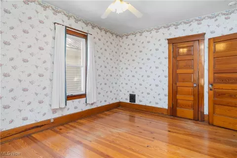 Bedroom - 120 Charles Ct, Elyria, OH 44035 photo 7 of 10