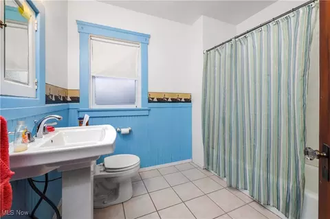 Bath - 120 Charles Ct, Elyria, OH 44035 photo 1 of 1