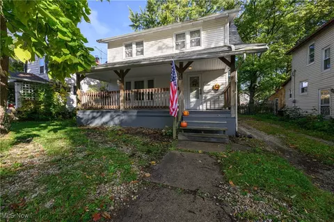 207 W Perry St, Alliance, OH 44601