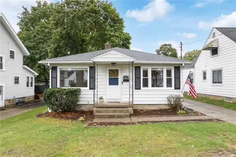 142 Lincoln Ave, Cuyahoga Falls, OH 44221
