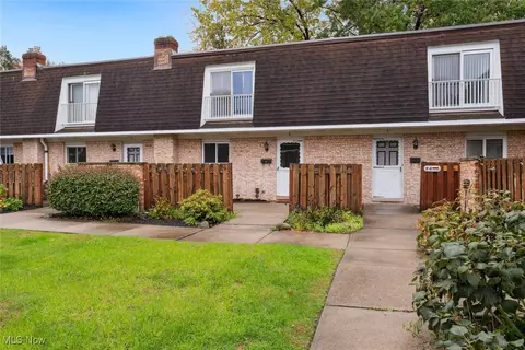 6480 State Rd #F6, Parma, OH 44134 photo 2