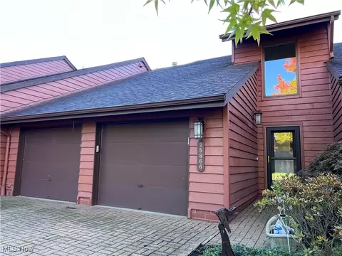 25866 Fairmount Blvd, Beachwood, OH 44122