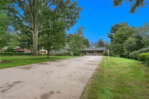 1855 Glenmont Dr NW, Canton, OH 44708 photo 28