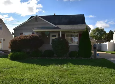 474 W Wilson St, Struthers, OH 44471 photo 2