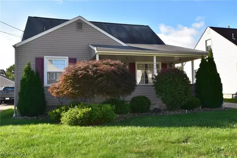 474 W Wilson St, Struthers, OH 44471