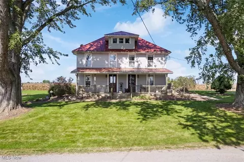 1250 Glenway Ave NW, North Lawrence, OH 44666