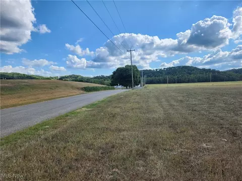 Tr 257, West Lafayette, OH 43845