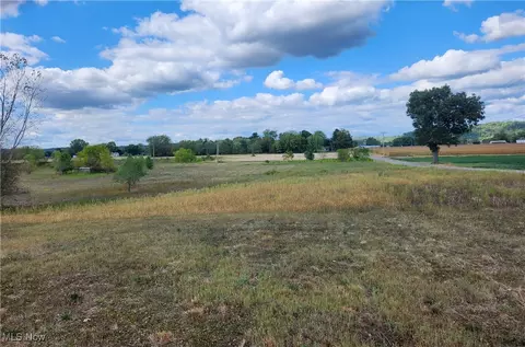 Tr 257, West Lafayette, OH 43845