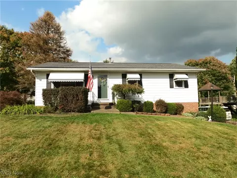 853 Country Club Dr, Wooster, OH 44691