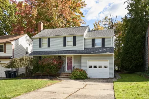 1111 Ford Rd, Lyndhurst, OH 44124