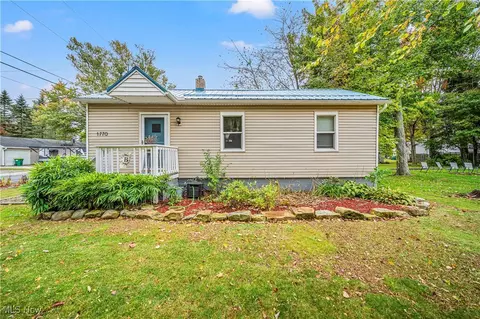 1770 Red Bird Rd, Madison, OH 44057