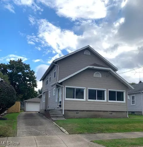 824 Concord Ave, Akron, OH 44306
