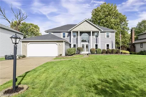 17099 Greenwood Dr, Strongsville, OH 44149