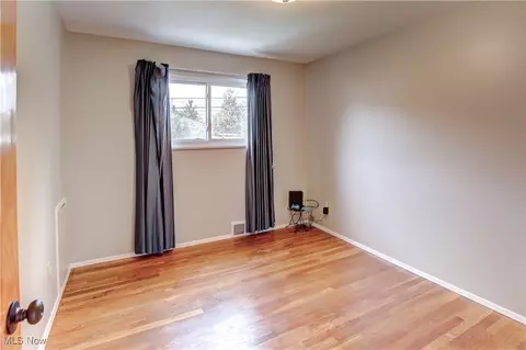15501 Greendale Rd, Maple Heights, OH 44137 photo 15