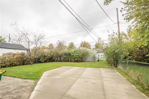 15501 Greendale Rd, Maple Heights, OH 44137 photo 21