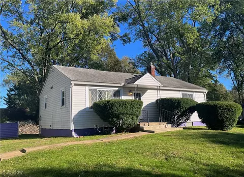 3441 Daisy Ave, Akron, OH 44319