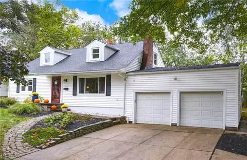 3115 Edgerton Rd, Silver Lake, OH 44224