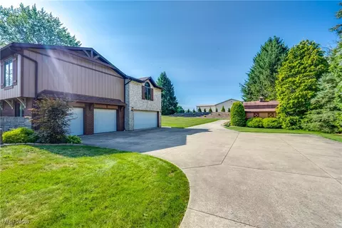 Exterior - 1038 Killinger Rd, Clinton, OH 44216 photo 4 of 7
