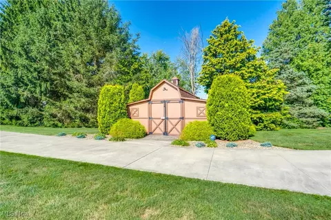 Exterior - 1038 Killinger Rd, Clinton, OH 44216 photo 5 of 7