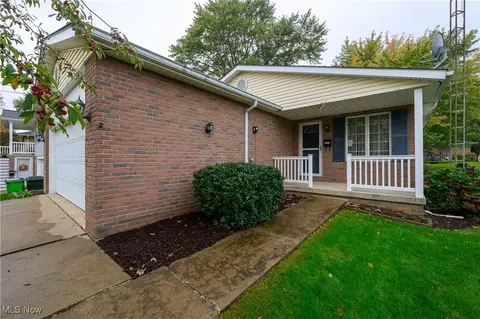 1121 13th St SW, Massillon, OH 44647