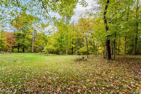 Dorwood Drive, Alliance, OH 44601