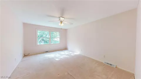 30102 Rickey Ln, Wickliffe, OH 44092 photo 24