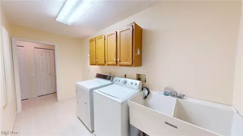30102 Rickey Ln, Wickliffe, OH 44092 photo 10
