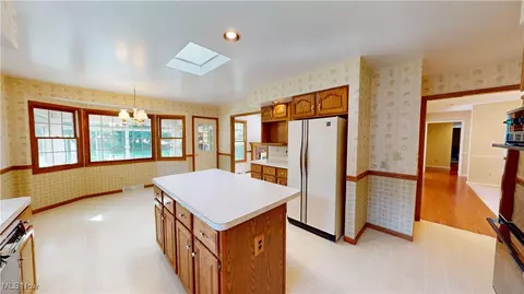 30102 Rickey Ln, Wickliffe, OH 44092 photo 7