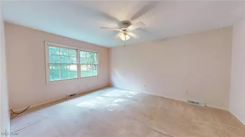 30102 Rickey Ln, Wickliffe, OH 44092 photo 23