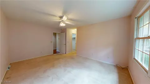 30102 Rickey Ln, Wickliffe, OH 44092 photo 22