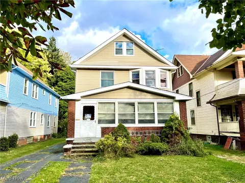 1043 E 171st St, Cleveland, OH 44119
