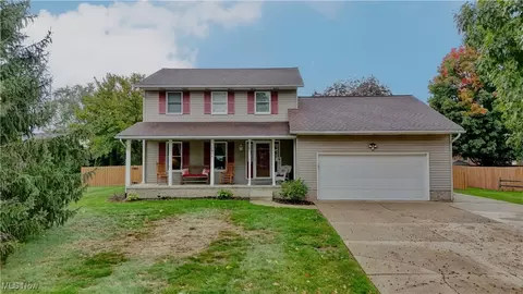 7924 Chablis Dr NW, Massillon, OH 44646
