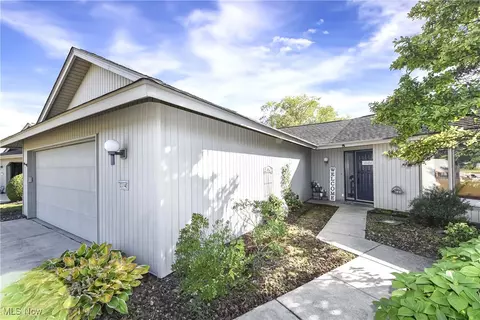 33140 Glenwood Ct, North Ridgeville, OH 44039