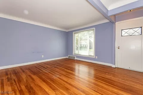 335 E 257th St, Euclid, OH 44132 photo 18