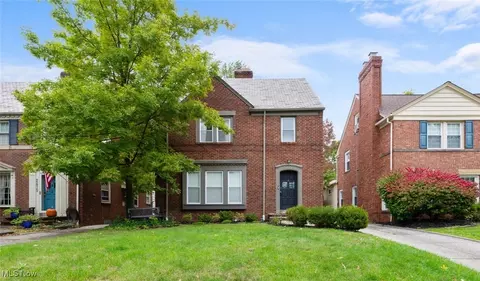 2483 Fenwick Rd, University Heights, OH 44118