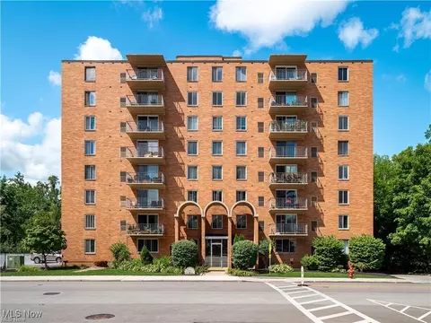 50 S Rocky River Dr #501, Berea, OH 44017