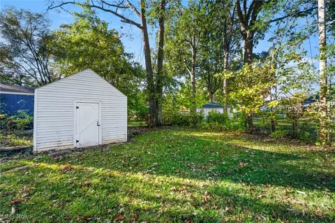2487 E 41st St, Lorain, OH 44055 photo 23