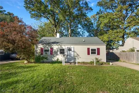 2487 E 41st St, Lorain, OH 44055