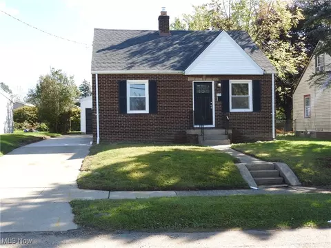2530 Avalon Ave NE, Canton, OH 44705