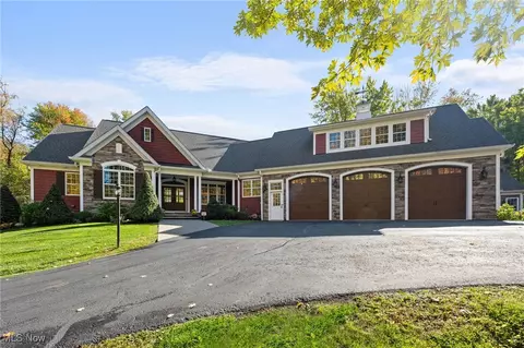 14545 Aquilla Rd, Burton, OH 44021