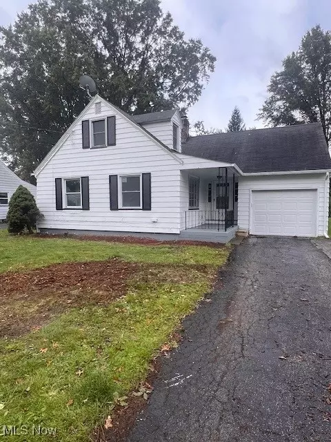 3290 Bears Den Rd, Youngstown, OH 44511
