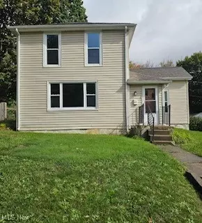 51 Chestnut St, Leetonia, OH 44431
